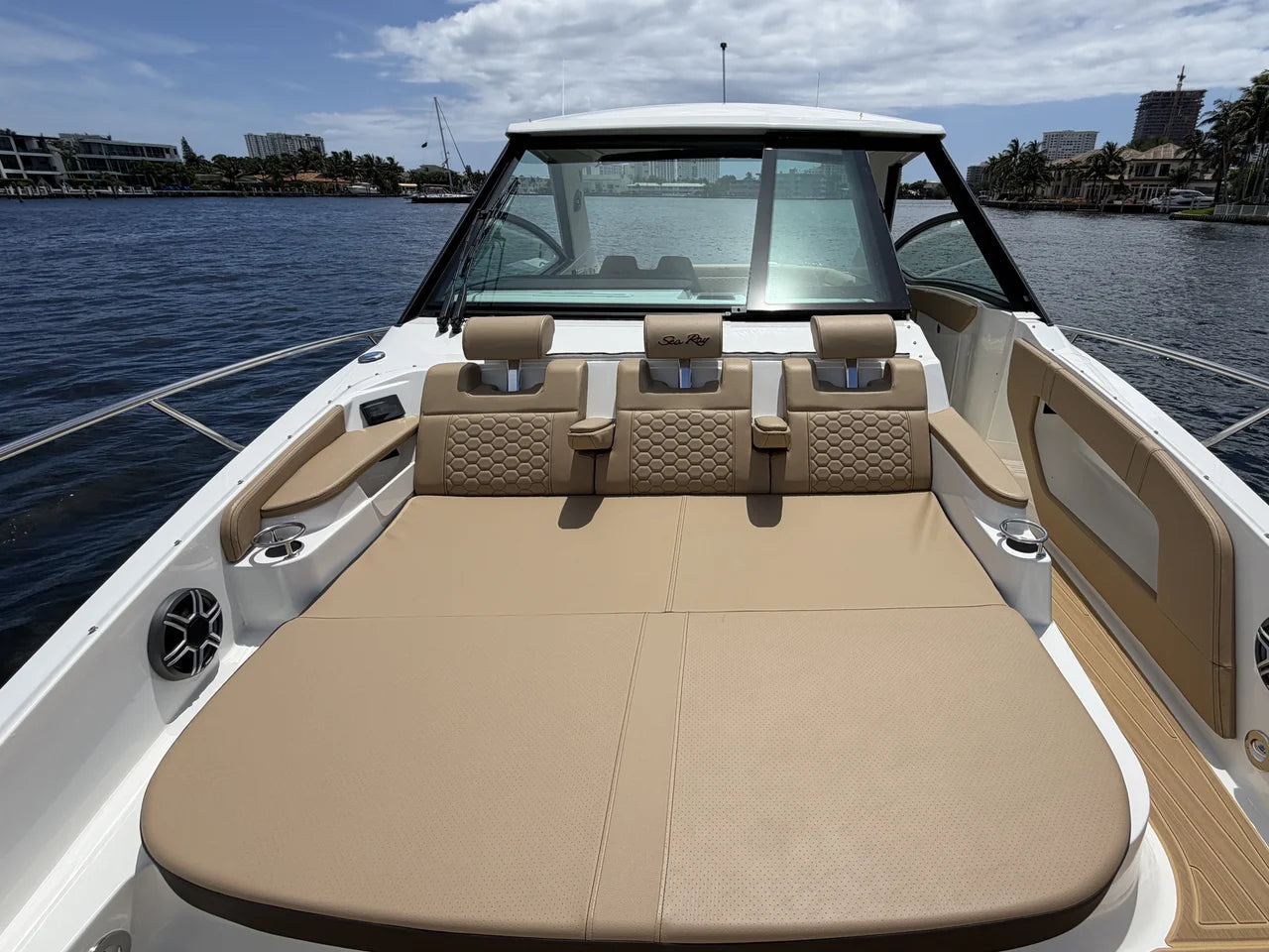 2026 Sea Ray Sundancer 320 Outboard 32.0 feet, Miami, FL #50