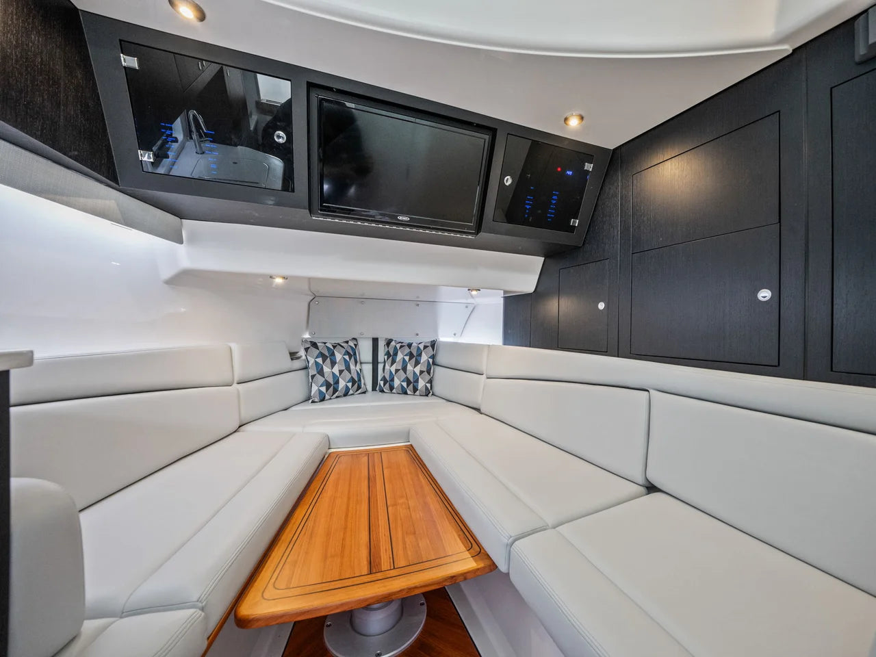 2026 Boston Whaler 380 Realm 38.0 feet, Naples, Florida #31