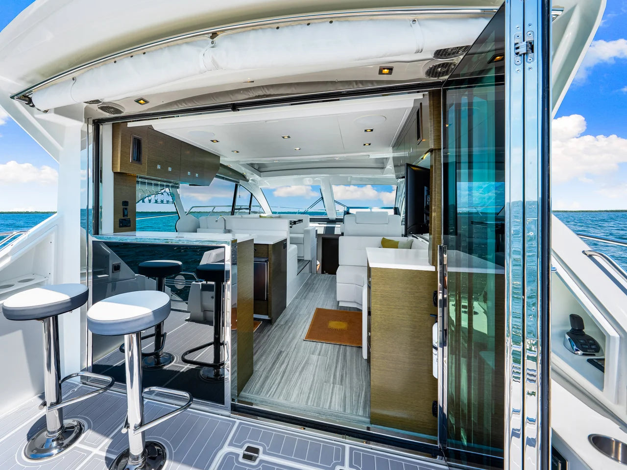 2020 Cruisers Yachts 50 CANTIUS 49.0 feet, Venice, Florida #29