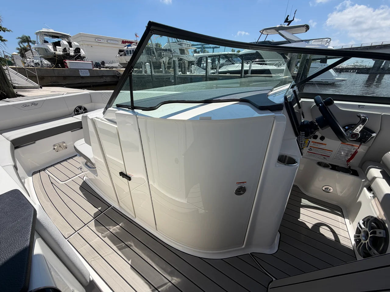 2025 Sea Ray 270 SDX OB 27.0 feet, Stuart, Florida #40