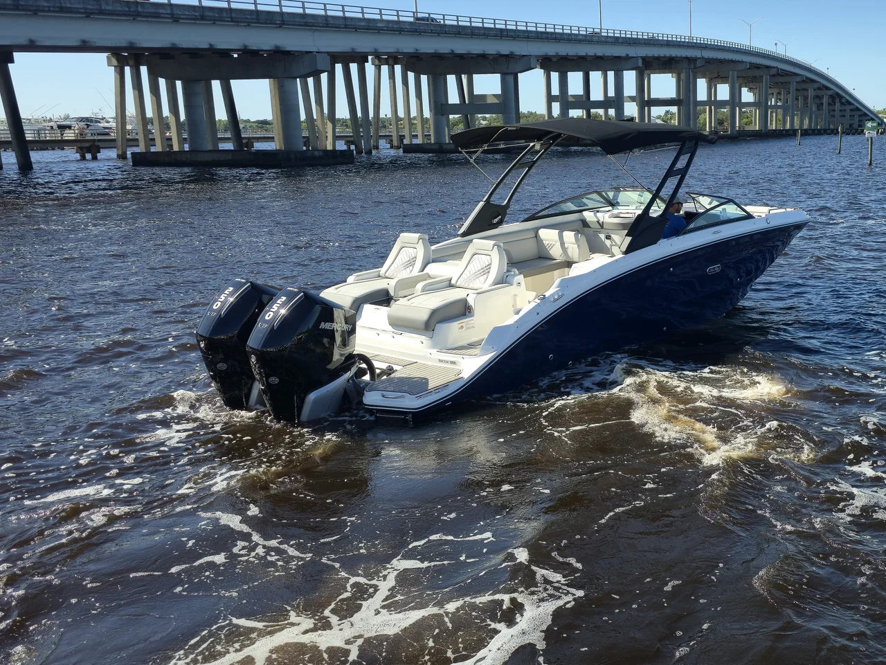 2026 Sea Ray SDX 290 Outboard 29.0 feet, Stuart, Florida #2