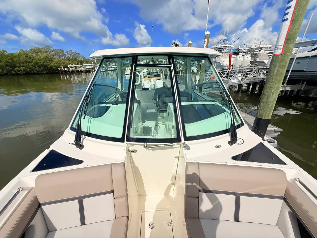 2027 Boston Whaler 330 Vantage 33.0 feet, St Petersburg, FL #77