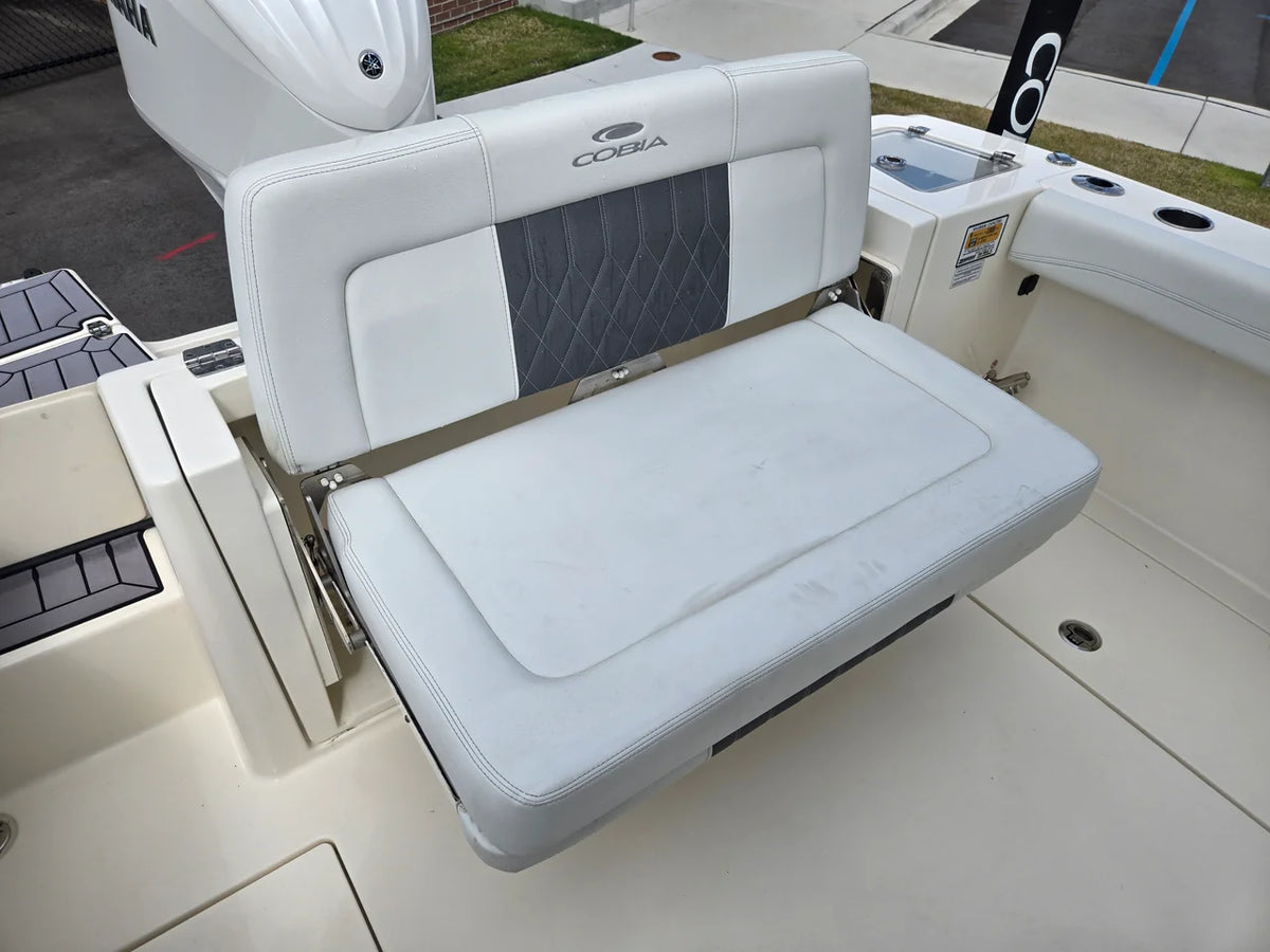 2023 Cobia 240 DUAL CONSOLE 24.0 feet, Charleston, SC #9