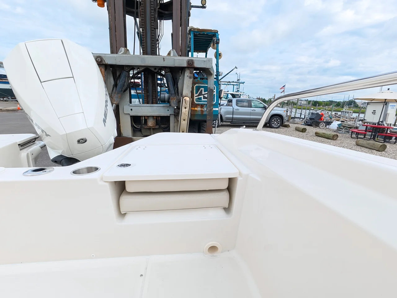 2027 Boston Whaler 220 Dauntless 22.0 feet, Norwalk, Connecticut #8