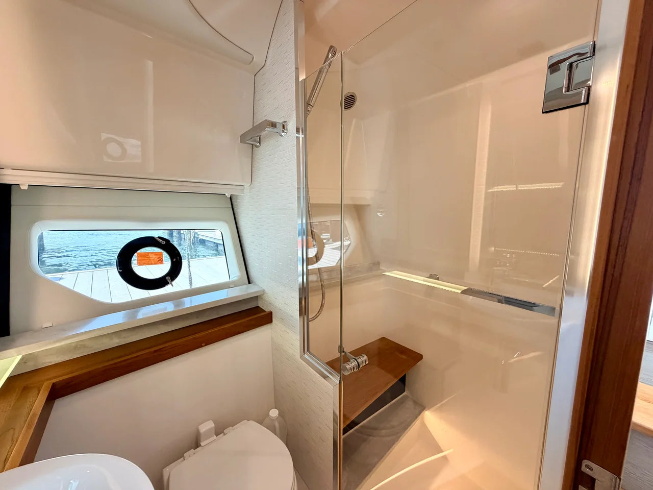 2022 Tiara Yachts 43 LE 43.0 feet, Jupiter, Florida #35