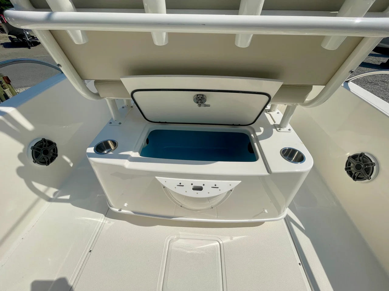 2026 Boston Whaler 220 Dauntless 22.0 feet, Quincy, MA #6