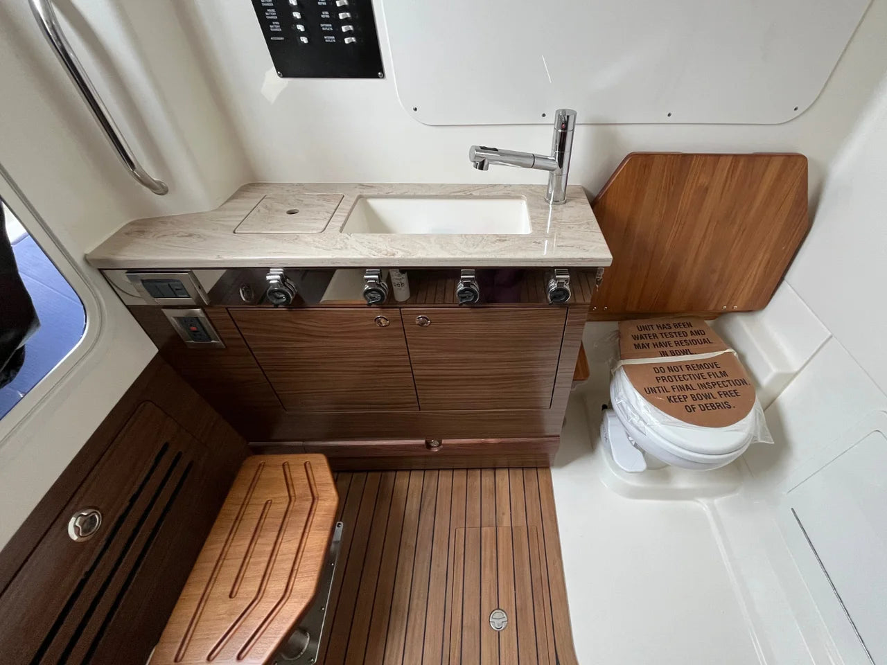 2026 Boston Whaler 360 Outrage 36.0 feet, Westbrook, Connecticut #54