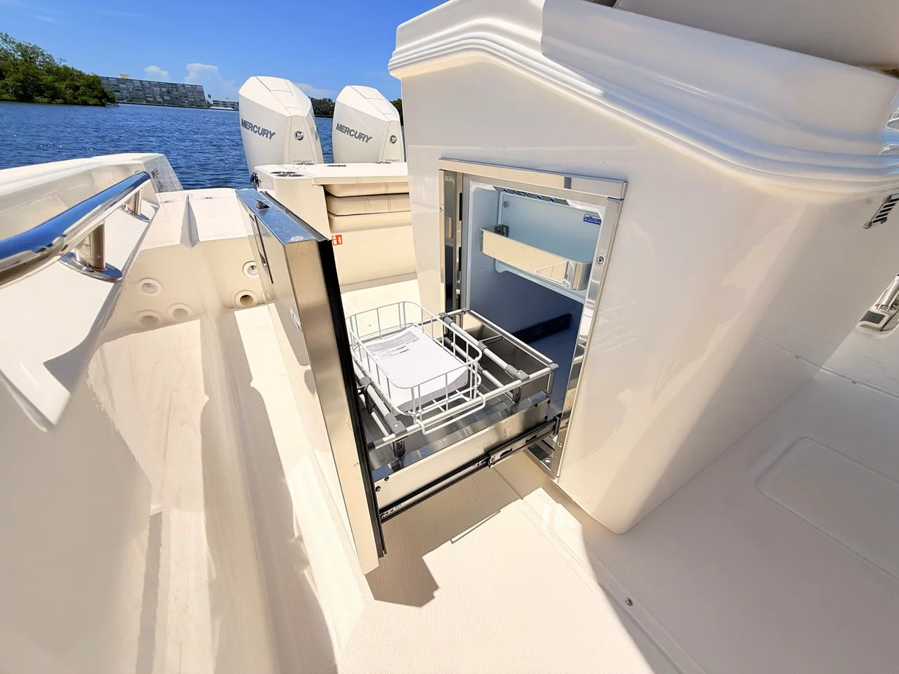 2027 Boston Whaler 280 Dauntless 28.0 feet, St Petersburg, FL #47