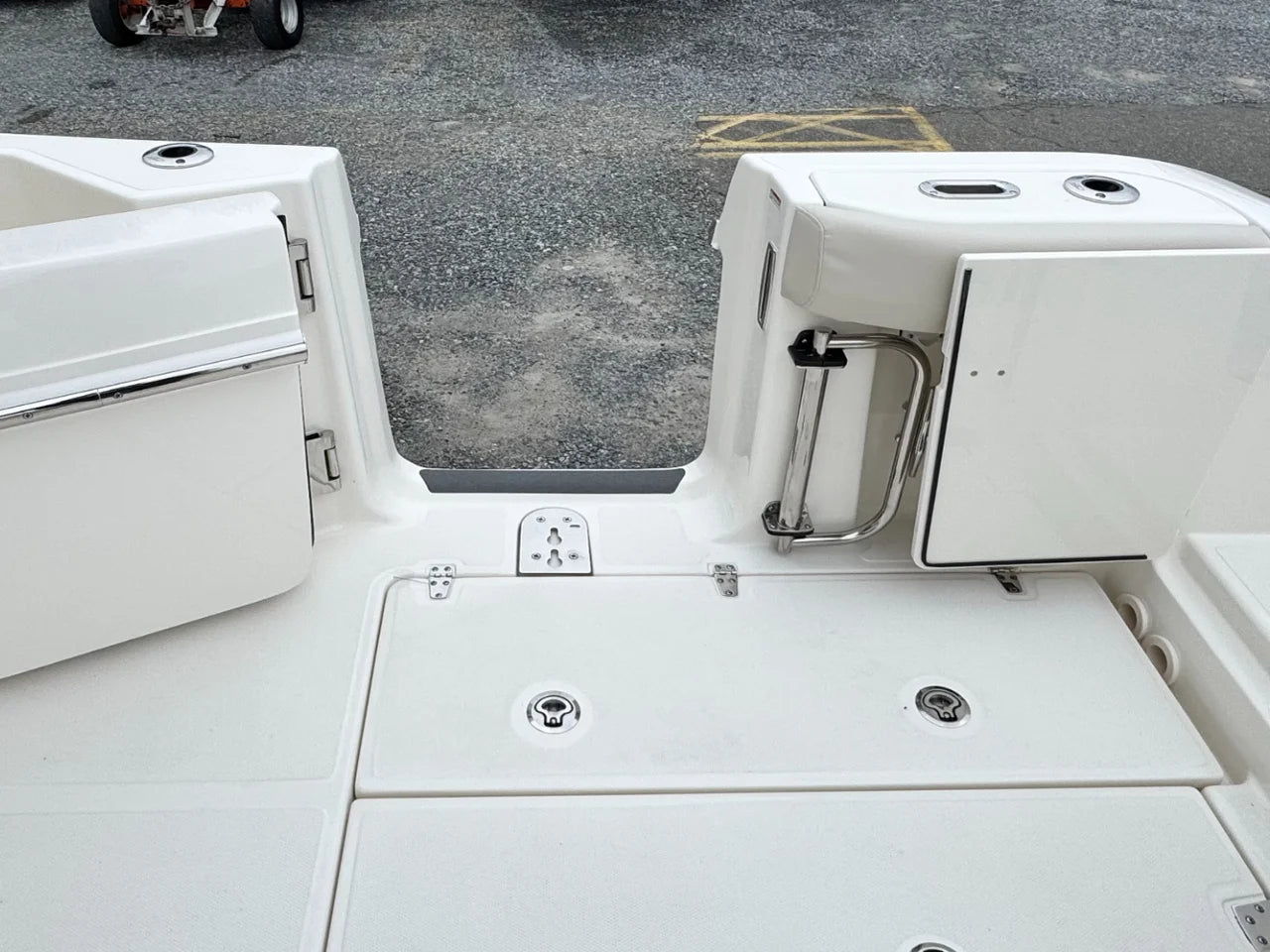 2026 Boston Whaler 325 Conquest 32.0 feet, Huntington, NY #14
