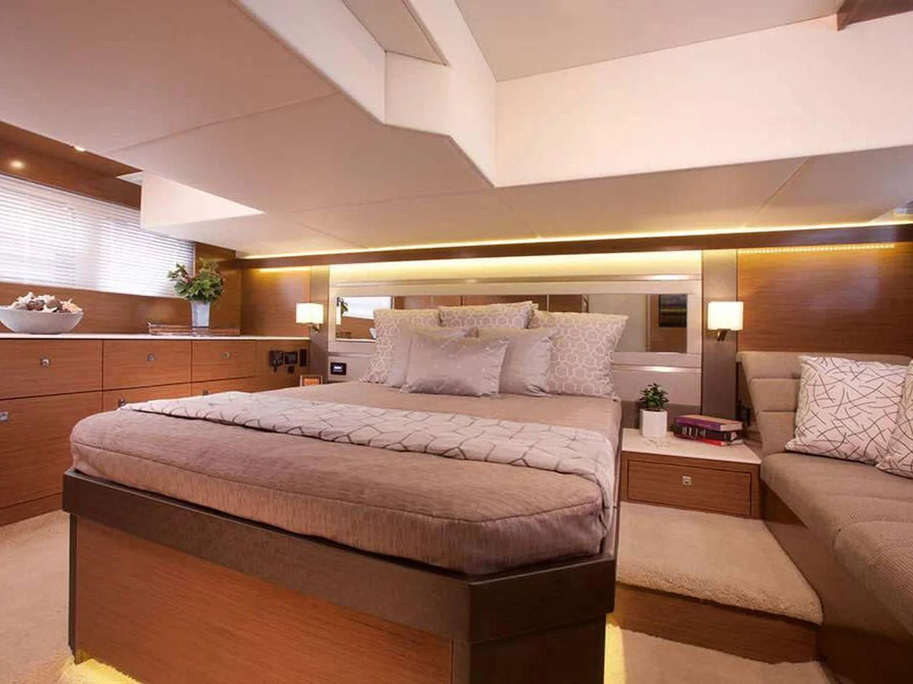 2026 Cruisers Yachts 46 Cantius 46.0 feet, Inuvik, Northwest Territories #12
