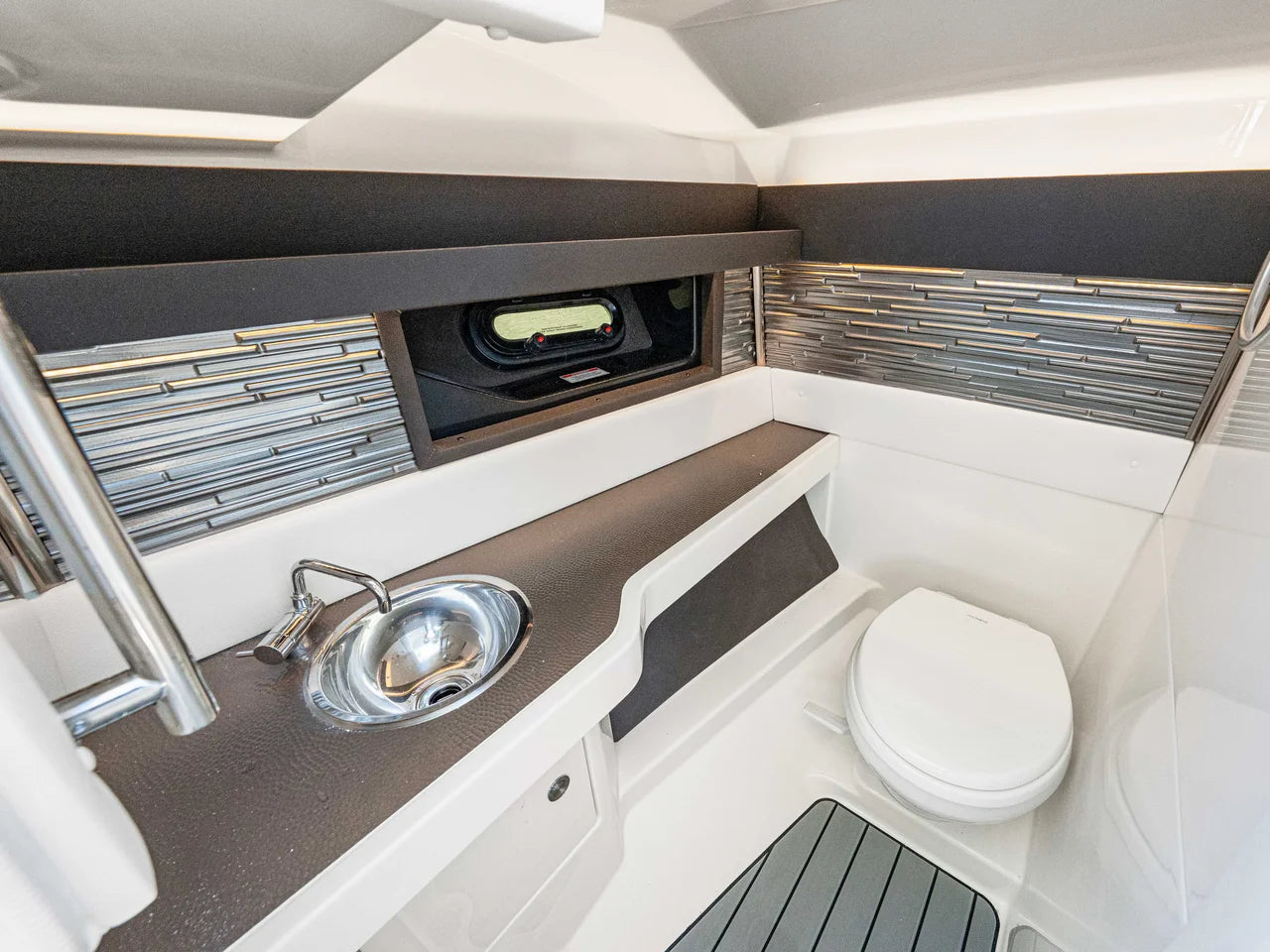 2026 Sea Ray SLX 310 Outboard 31.0 feet, Venice, Florida #70