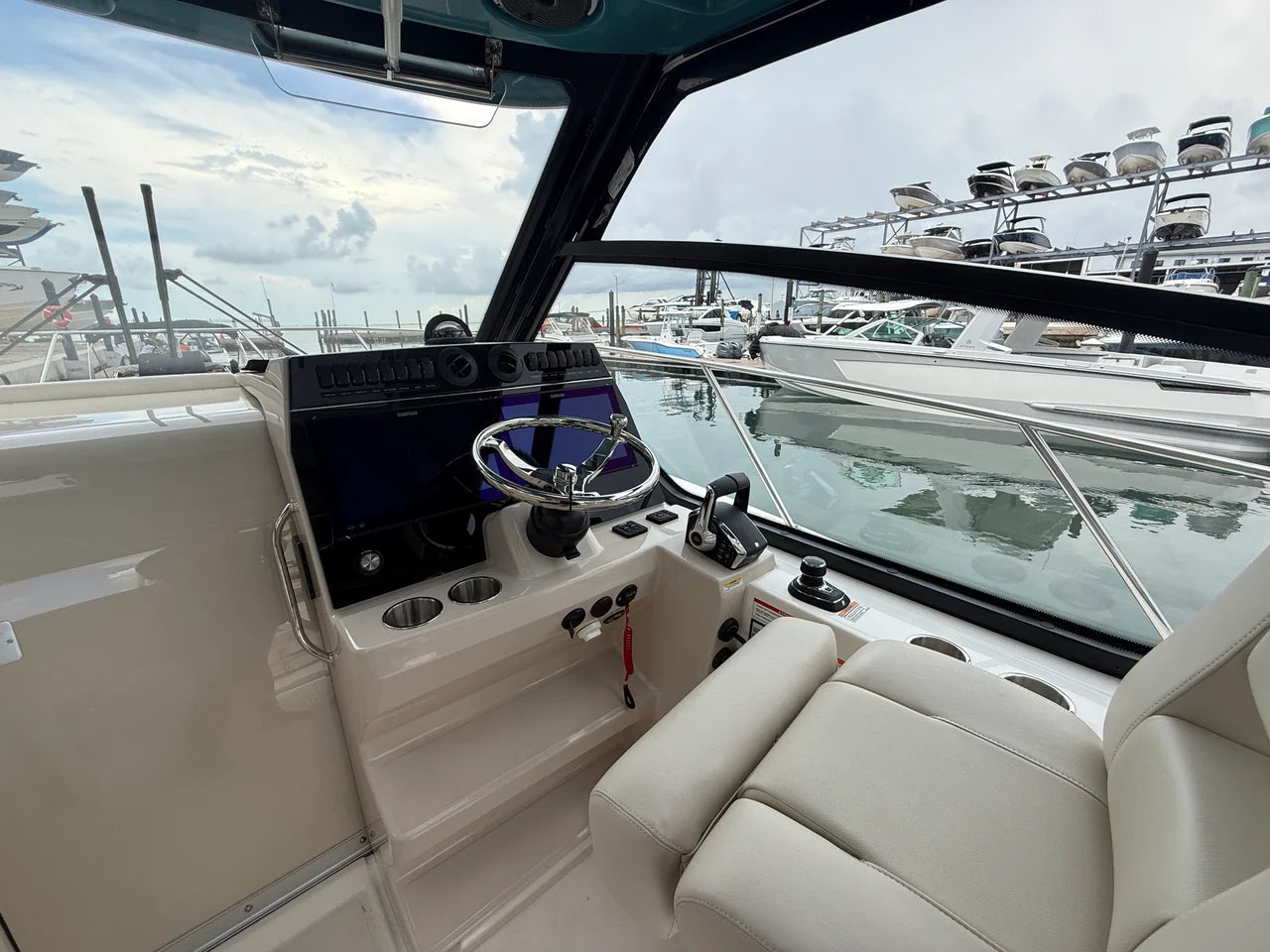 2027 Boston Whaler 325 Conquest 32.0 feet, Sarasota, FL #15