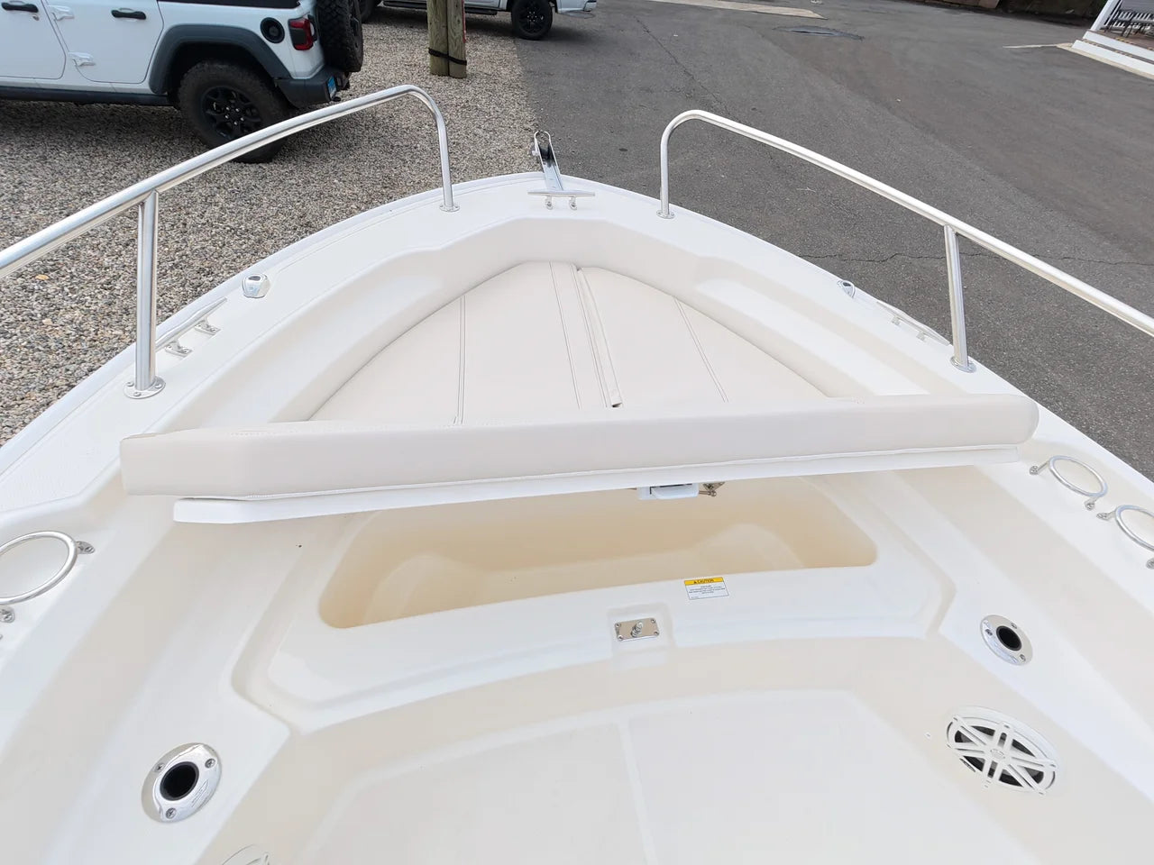 2027 Boston Whaler 220 Dauntless 22.0 feet, Norwalk, Connecticut #22