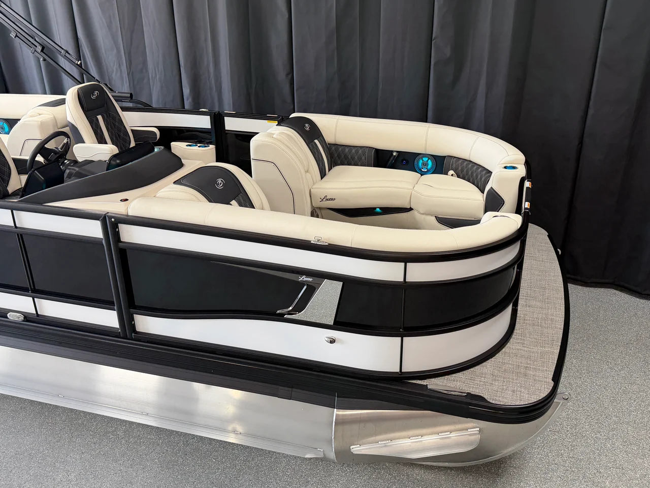 2027 Barletta LUSSO23QCSS 23.0 feet, Nisswa, Minnesota #7