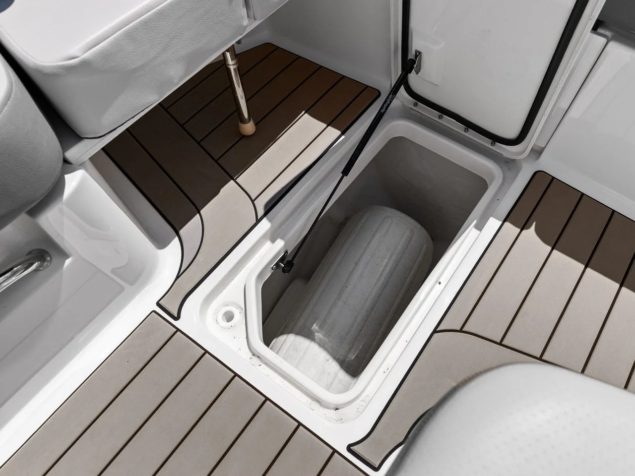 2023 Sea Ray SLX 350 OB 35.0 feet, St Petersburg, FL #50