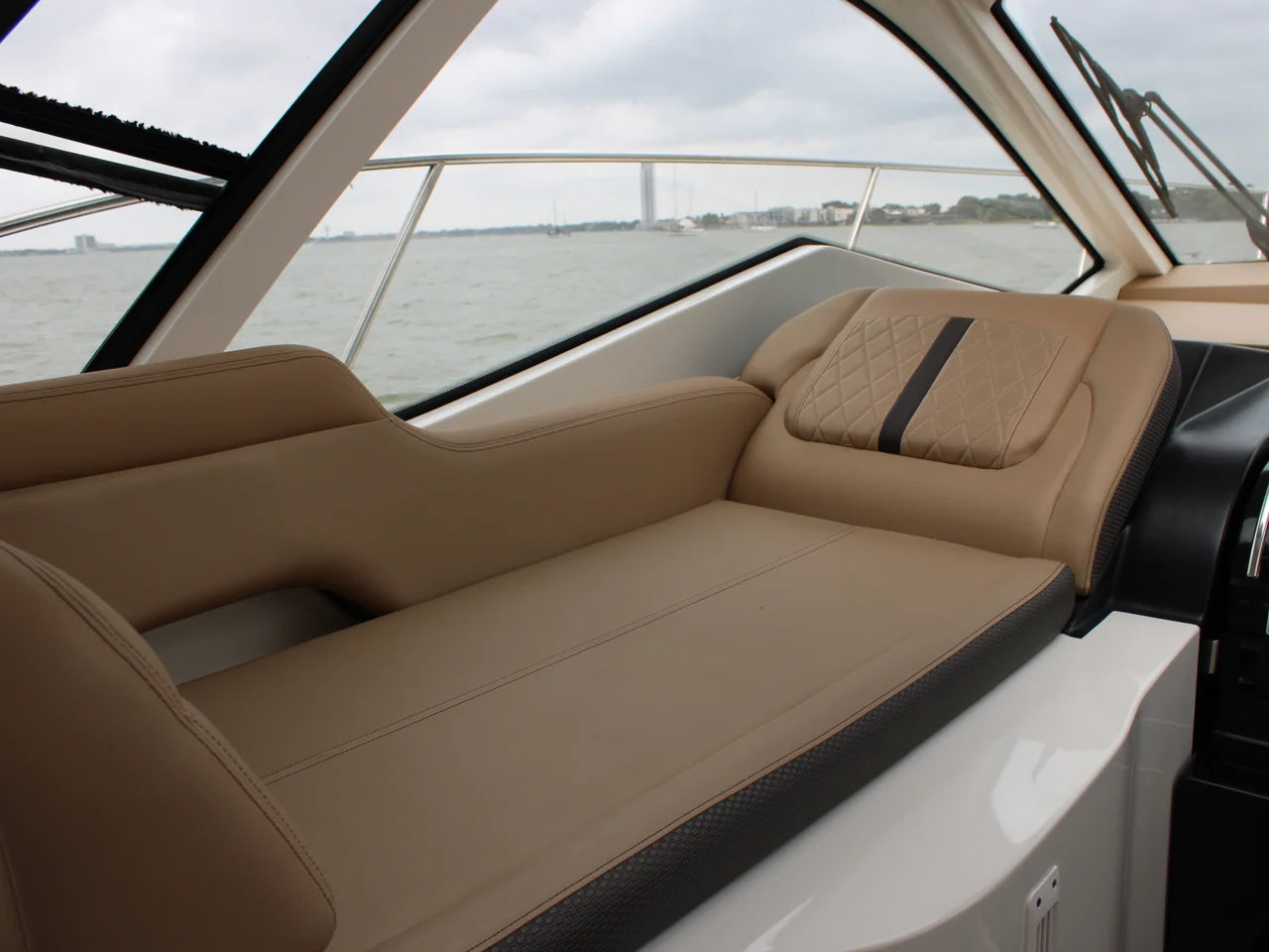 2018 Sea Ray 350 SUNDANCER 35.0 feet, Seabrook, TX #36