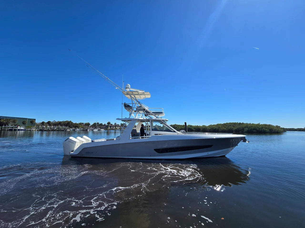 2023 Boston Whaler 420 OUTRAGE 42.0 feet, Stuart, Florida #2
