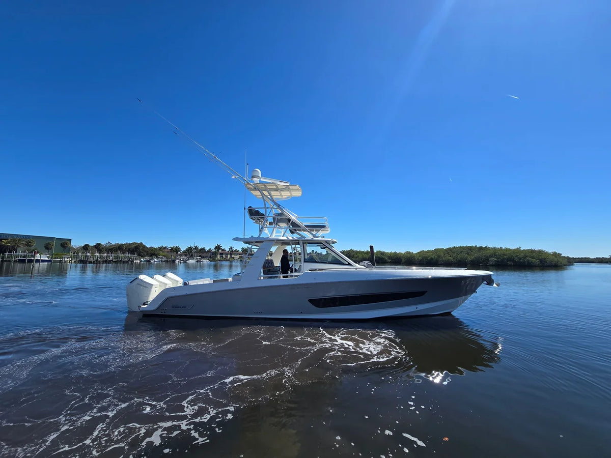 2023 Boston Whaler 420 OUTRAGE 42.0 feet, Stuart, Florida #2