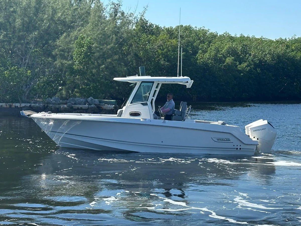 2027 Boston Whaler 250 Outrage 25.0 feet, Key Largo, FL #2