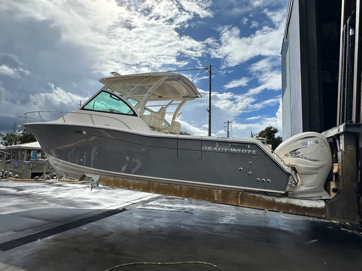 2020 Grady-White 330 EXPRESS 33.0 feet, Pensacola, Florida #40