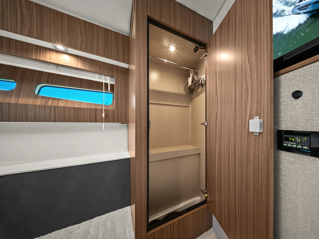 2025 Cruisers Yachts 50 Cantius 50.0 feet, St. Petersburg, Florida #69