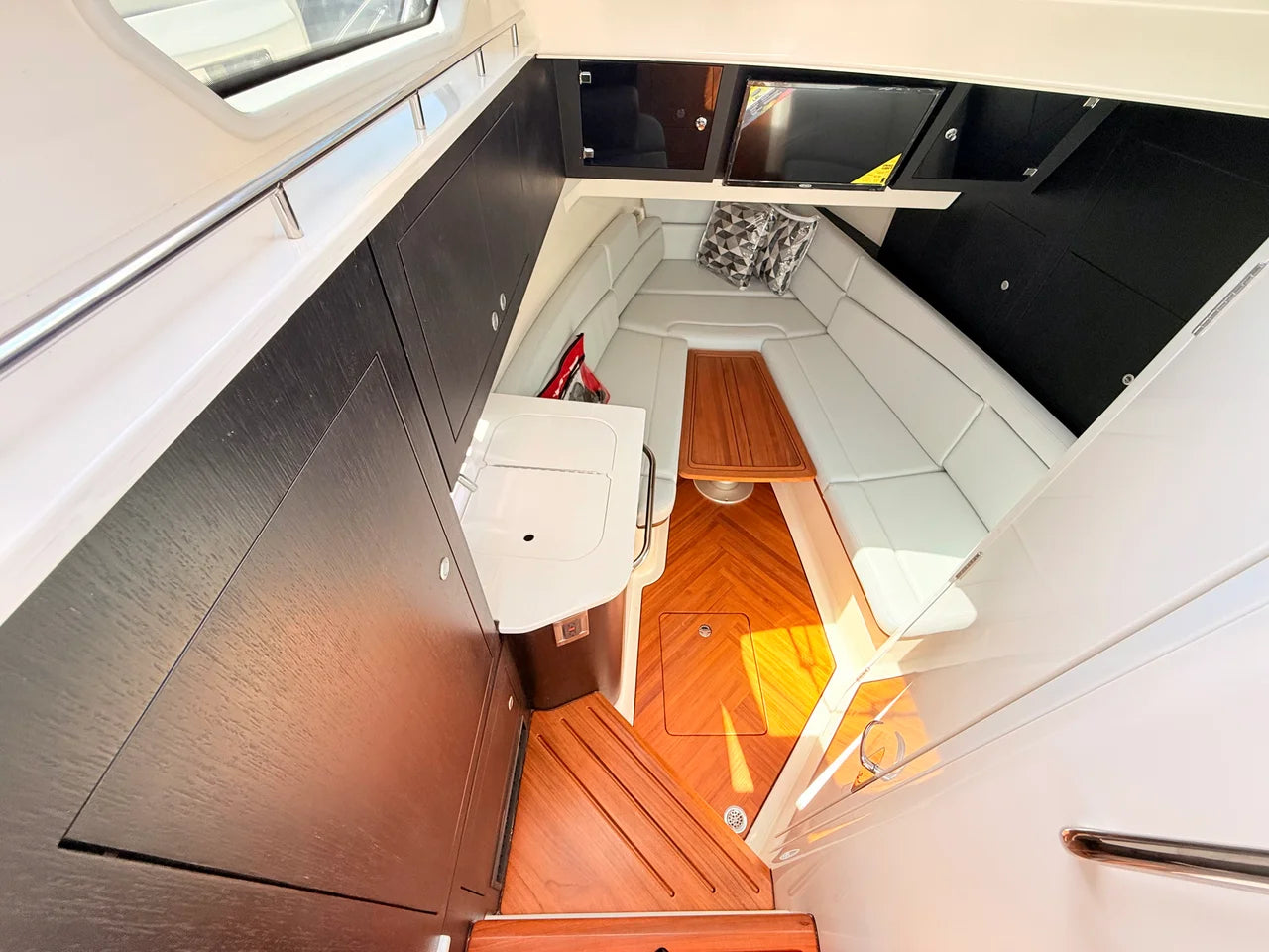 2026 Boston Whaler 380 Realm 38.0 feet, St Petersburg, FL #18