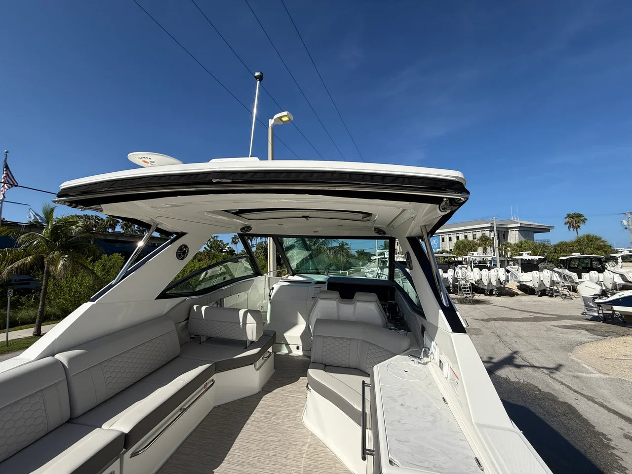 2027 Sea Ray Sundancer 320 Outboard 32.0 feet, Sarasota, FL #32