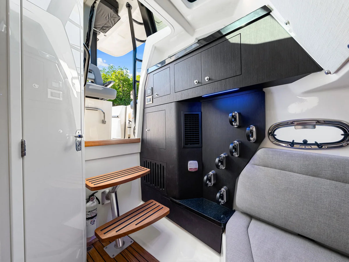 2026 Boston Whaler 380 Outrage 38.0 feet, Clearwater, Florida #50