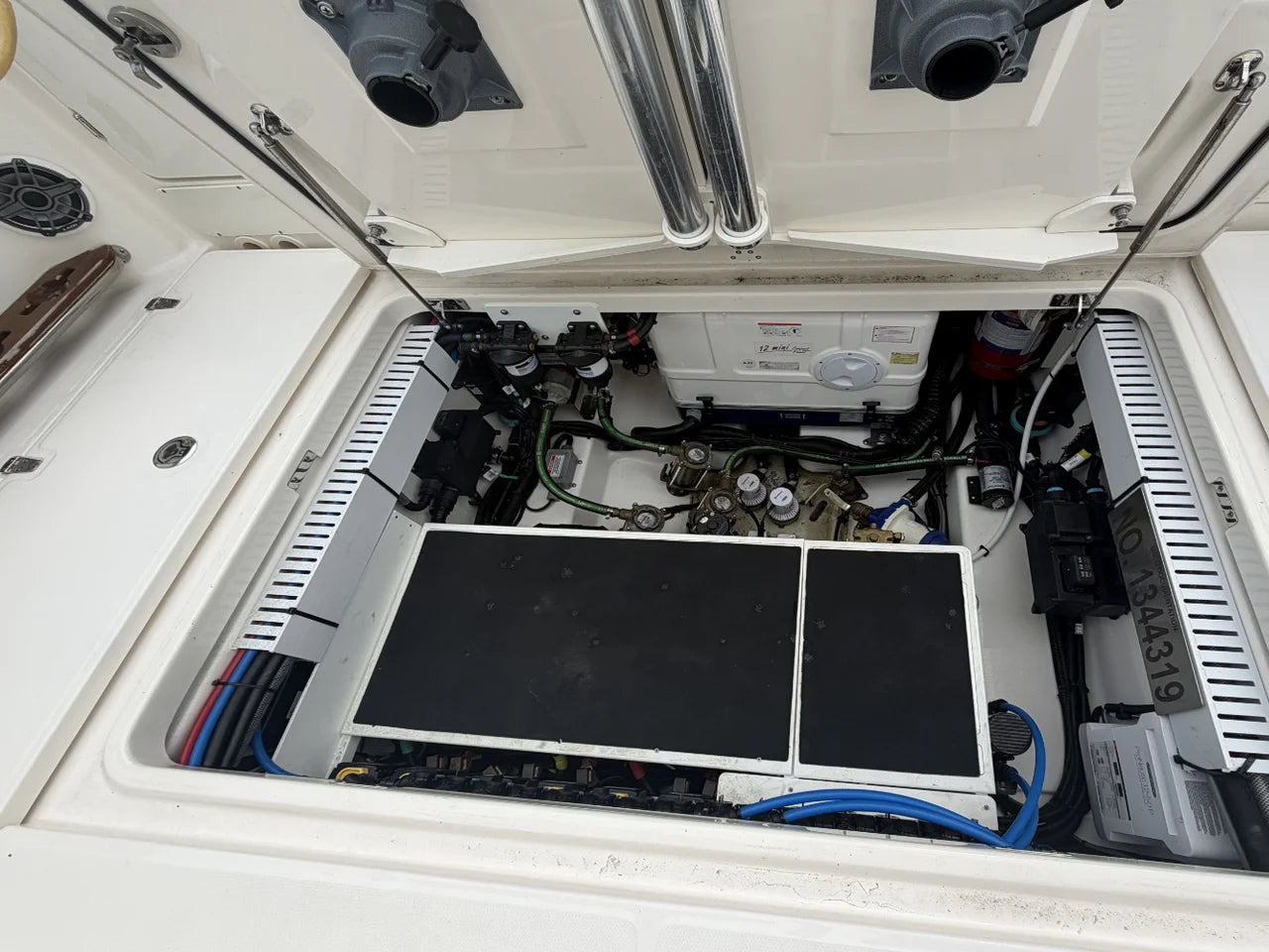 2024 Boston Whaler 380 Outrage 38.0 feet, Huntington, NY #12