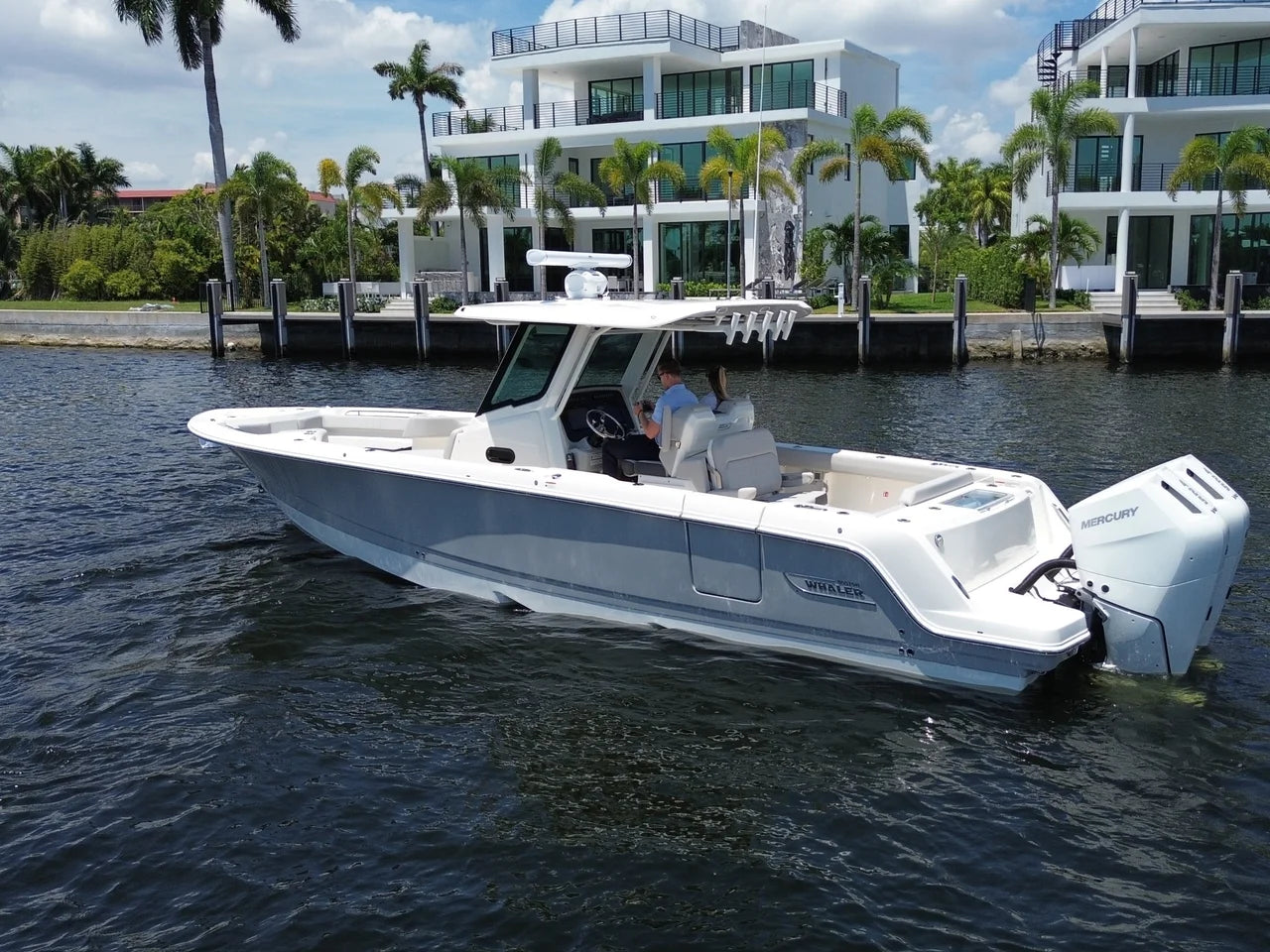 2026 Boston Whaler 330 Outrage 33.0 feet, Pompano Beach, Florida #7