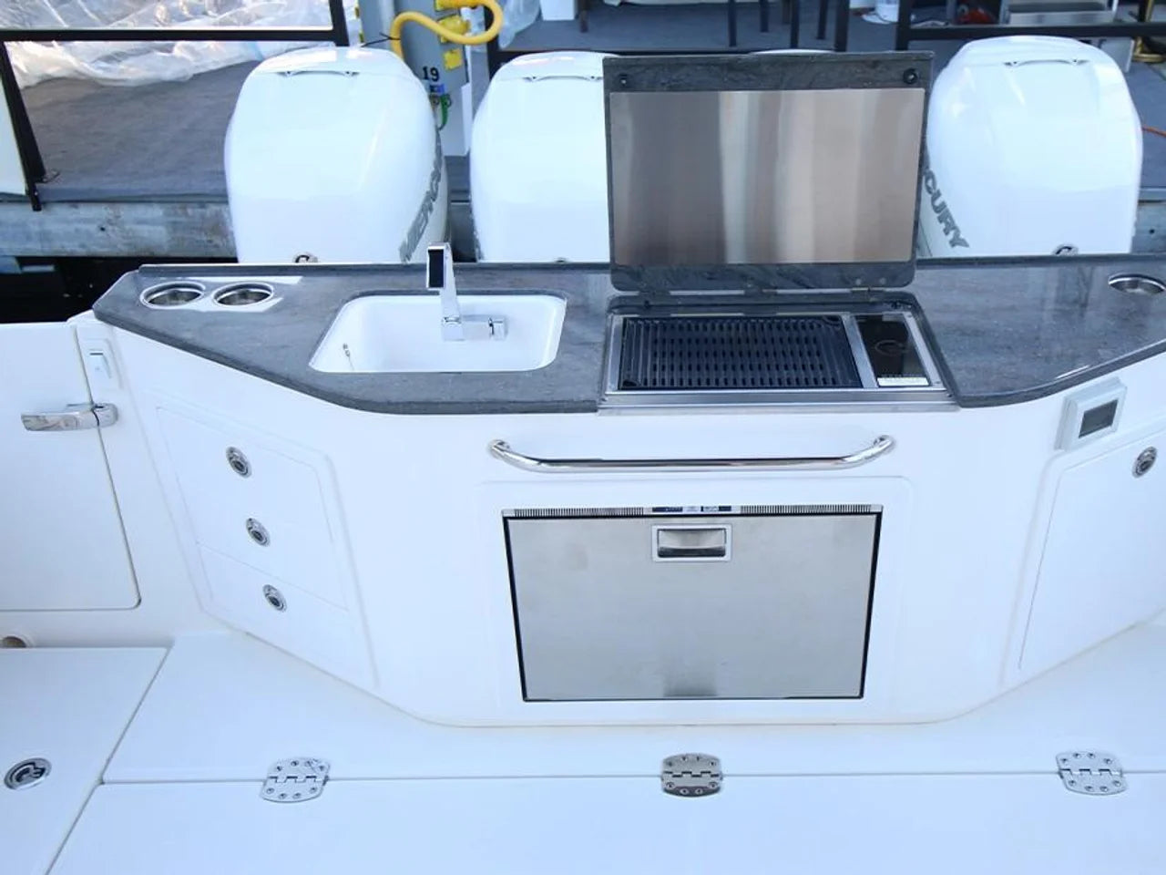 2026 Boston Whaler 405 Conquest 40.0 feet, Quincy, MA #60