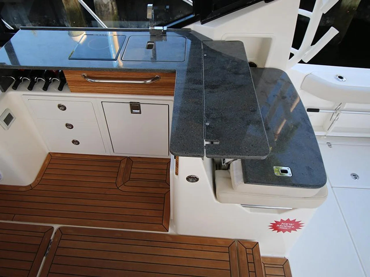 2026 Boston Whaler 405 Conquest 40.0 feet, Quincy, MA #66