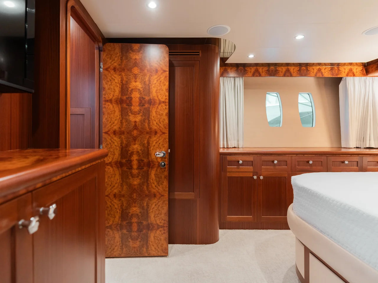 2013 Ocean Alexander 65 PILOTHOUSE 69.0 feet, Thunderbolt, GA #55