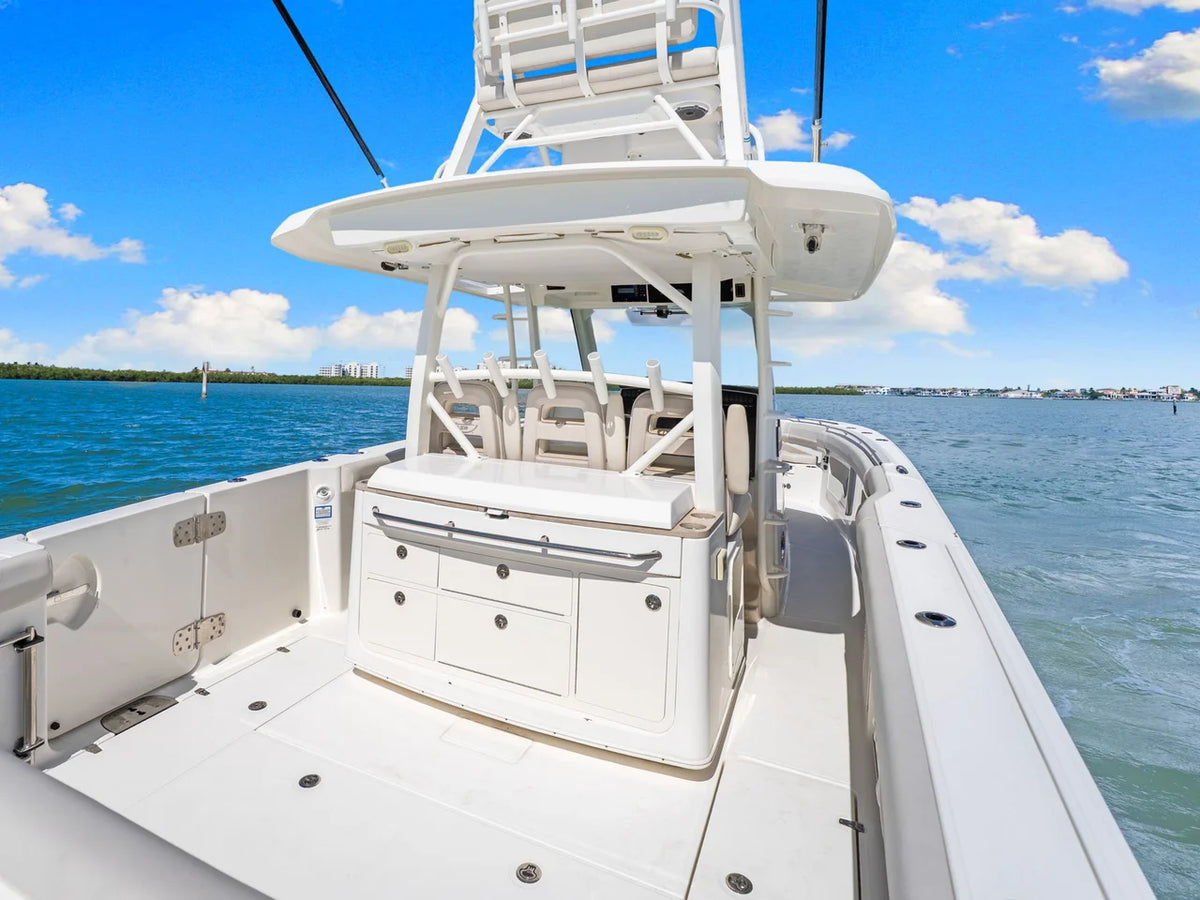 2020 Boston Whaler 380 OUTRAGE 38.0 feet, Naples, Florida #43