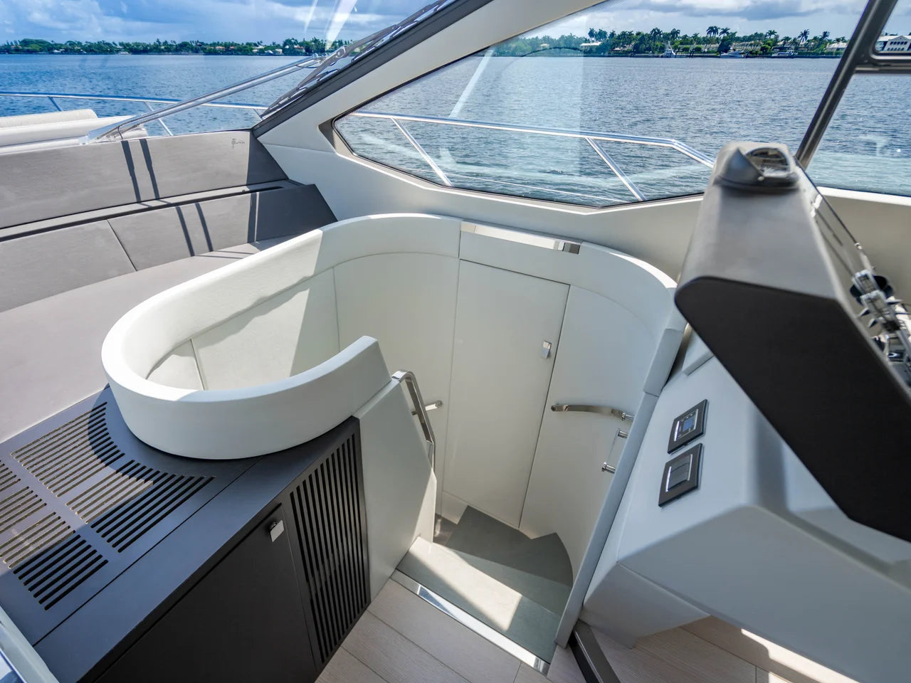 2019 Azimut S7 70.0 feet, West Palm Beach, FL #93