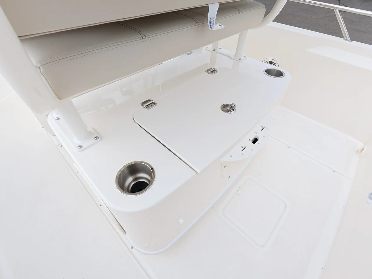2027 Boston Whaler 220 Dauntless 22.0 feet, Norwalk, Connecticut #11