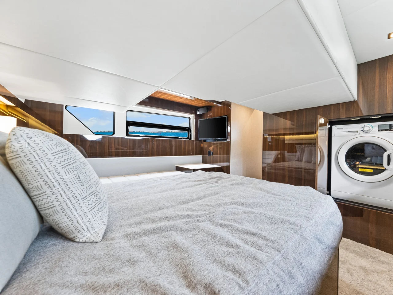 2022 Cruisers Yachts 46 Cantius 46.0 feet, Clearwater, Florida #67