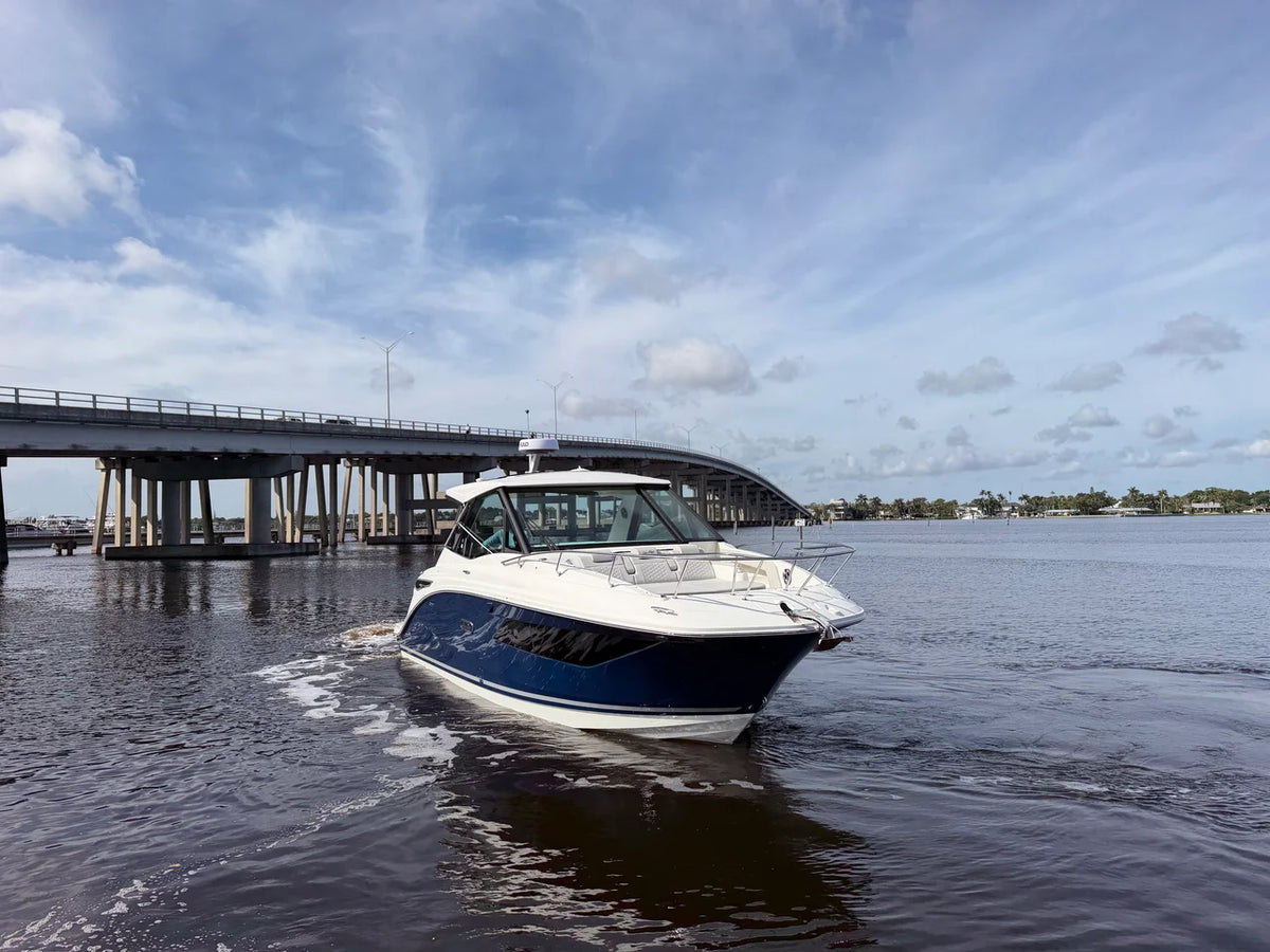 2027 Sea Ray Sundancer 320 Outboard 32.0 feet, Stuart, Florida #5