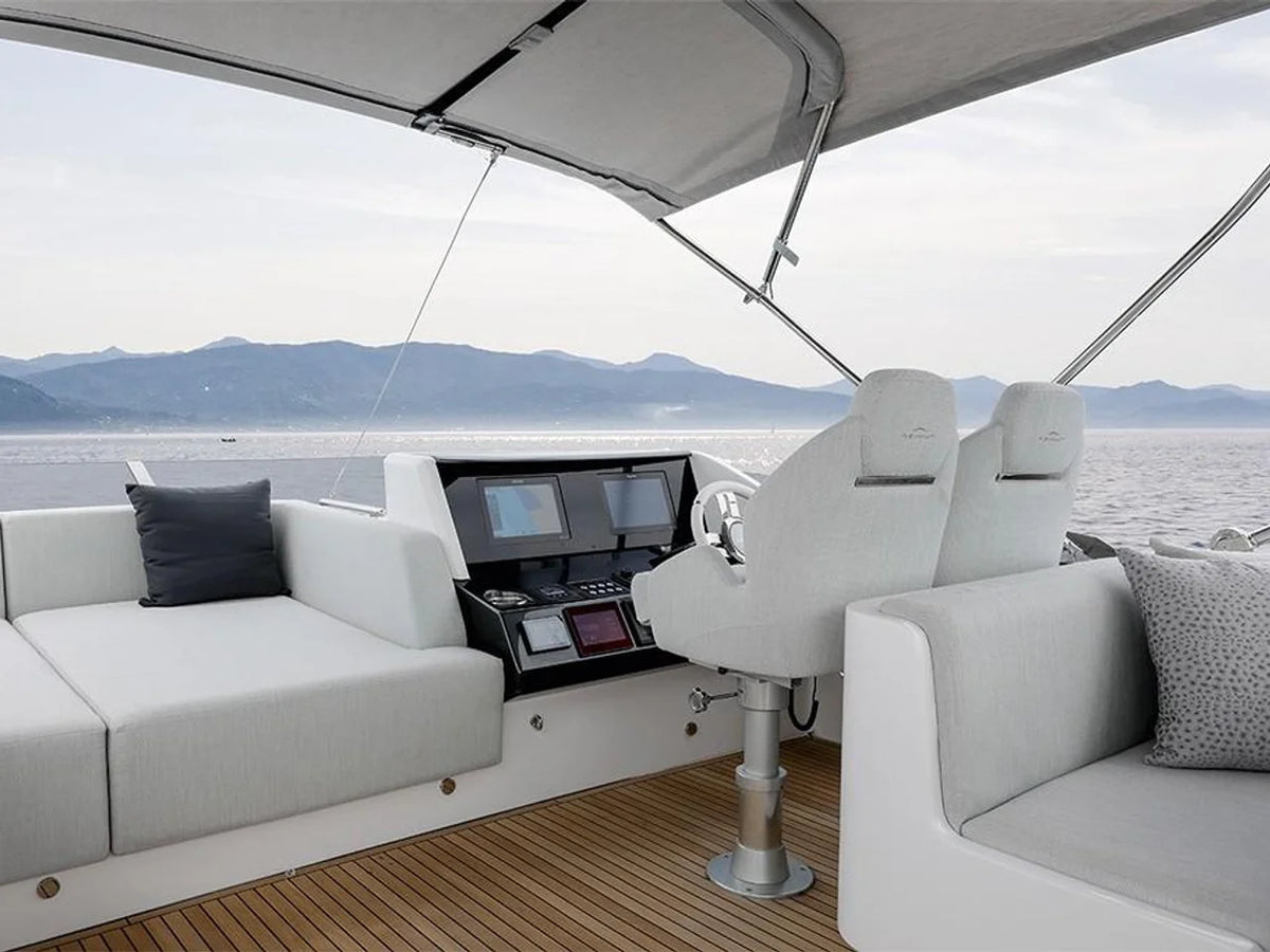 2027 Azimut S8 80.0 feet, Inuvik, Northwest Territories #6