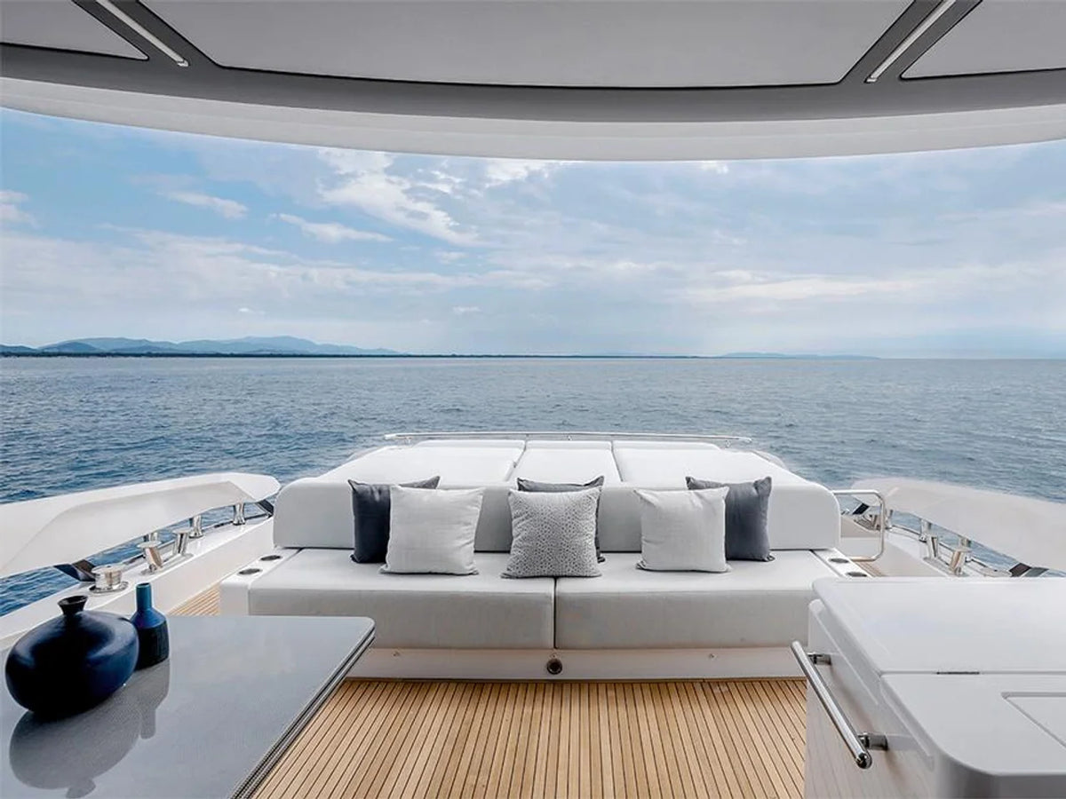 2027 Azimut S8 80.0 feet, Inuvik, Northwest Territories #8