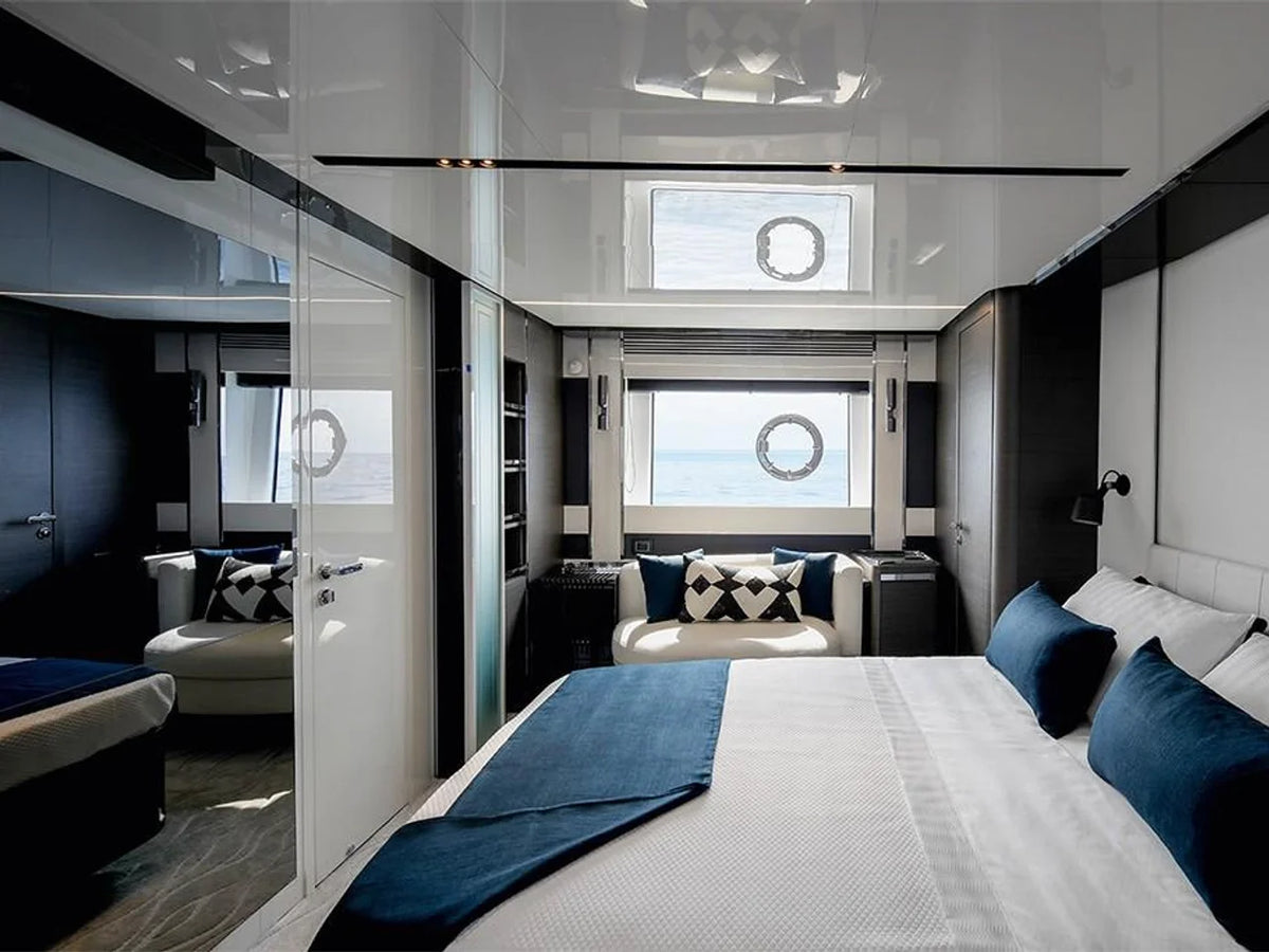 2027 Azimut S8 80.0 feet, Inuvik, Northwest Territories #15