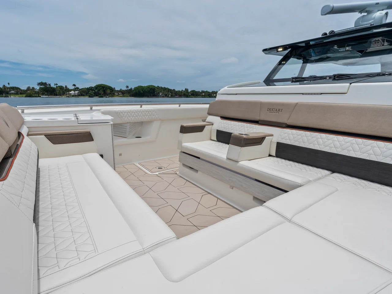 2027 Ducari 37 XIV 37.0 feet, Jupiter, Florida #57
