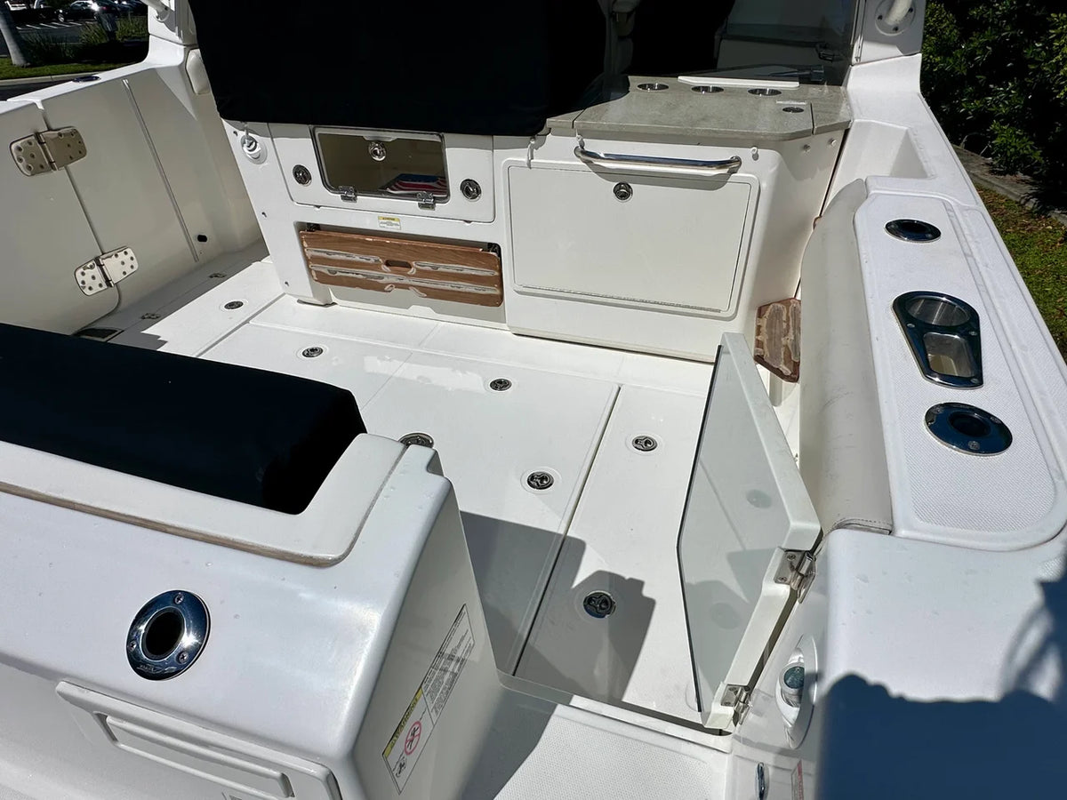 2021 Boston Whaler 350 REALM 35.0 feet, Fort Myers, FL #9