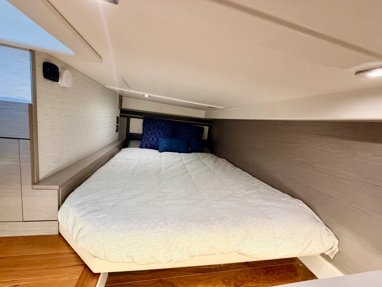 2022 Tiara Yachts 43 LE 43.0 feet, Jupiter, Florida #41