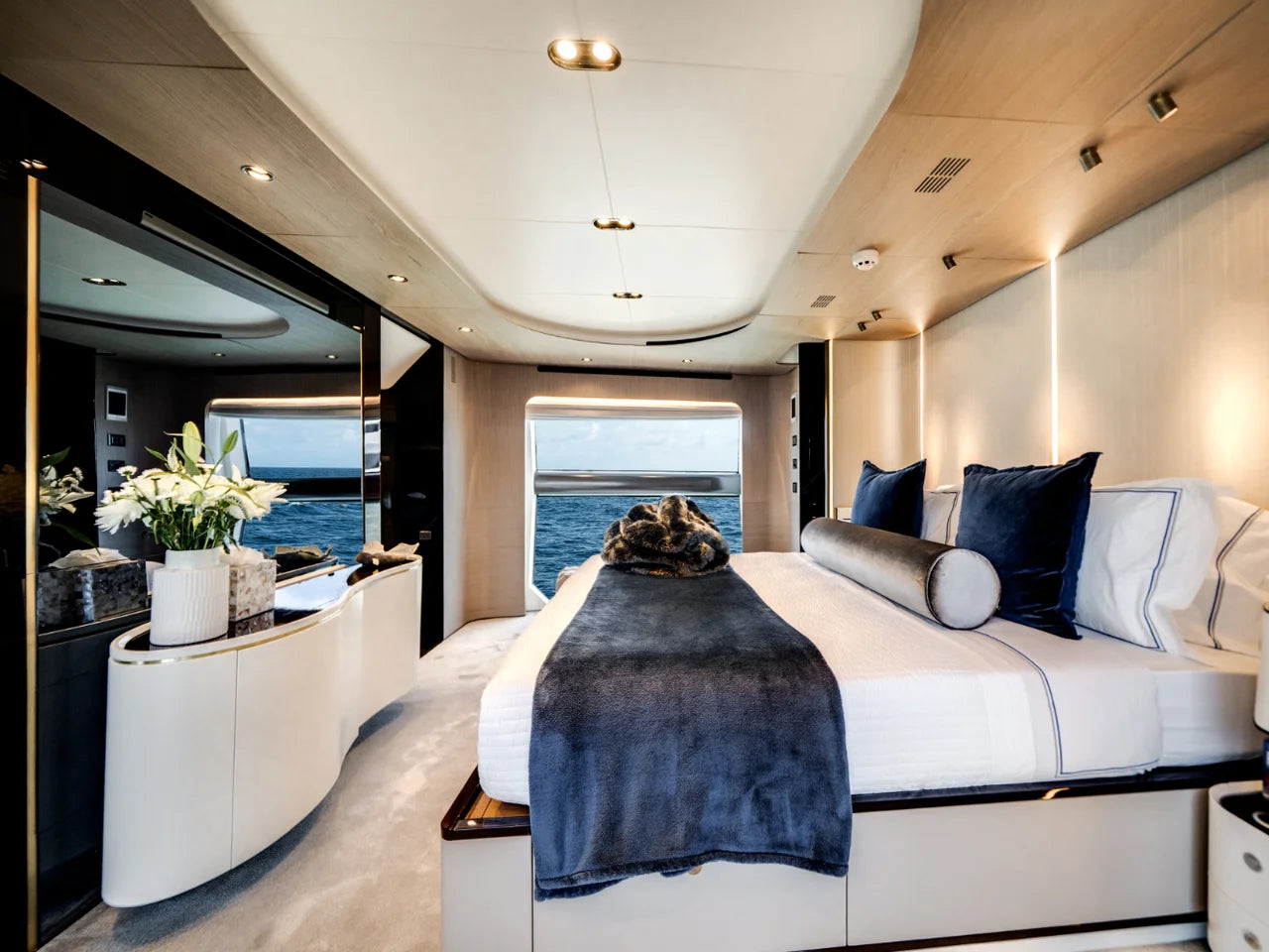 2020 Azimut GRANDE 27M 87.0 feet, Pompano Beach, FL #29