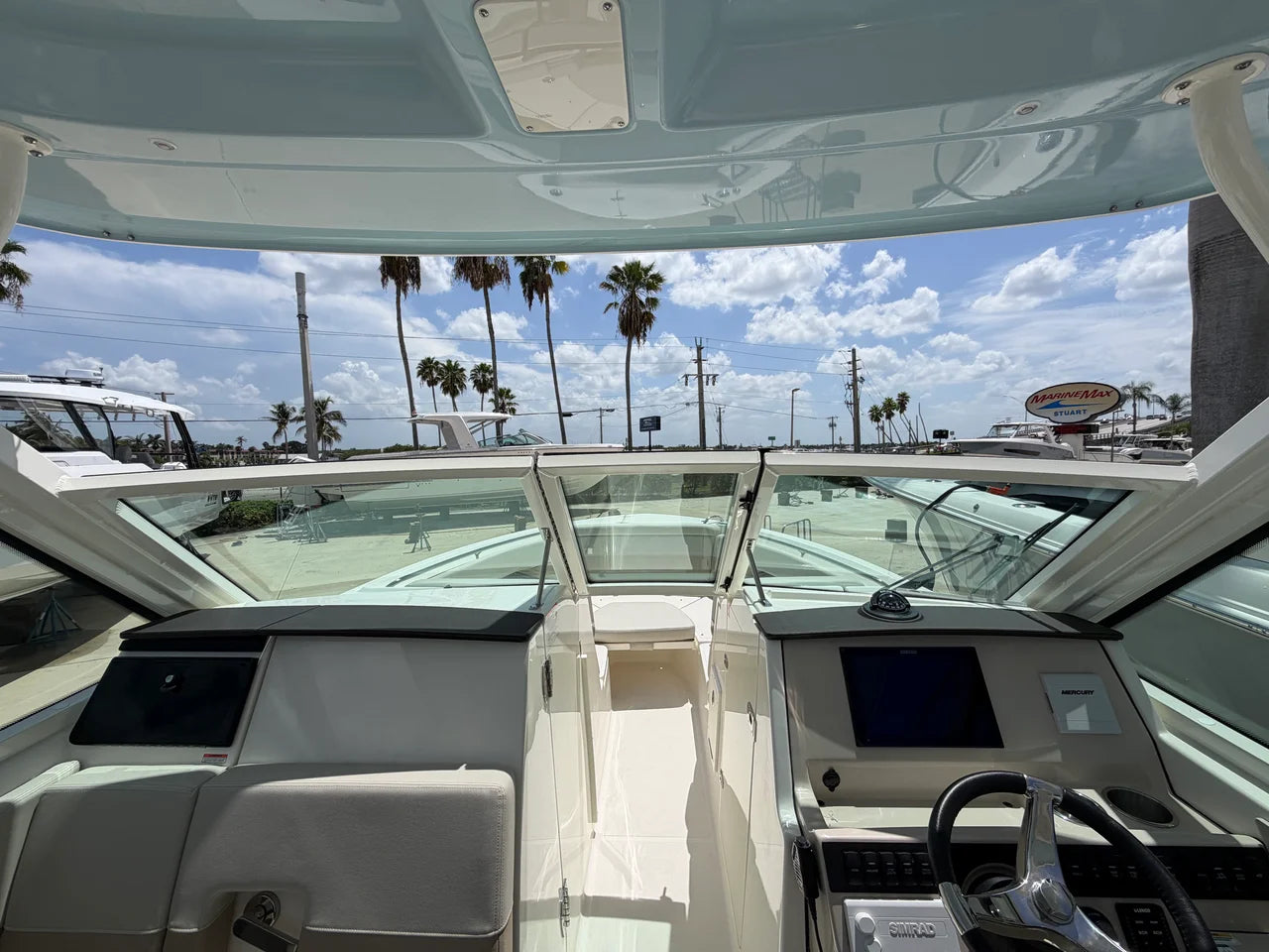 2027 Boston Whaler 280 Vantage 28.0 feet, Stuart, Florida #39
