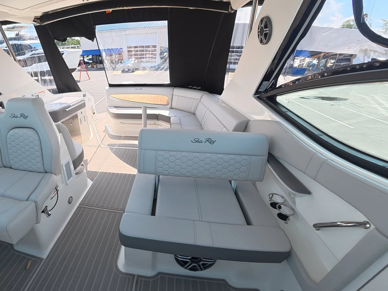 2026 Sea Ray Sundancer 320 Outboard 32.0 feet, Brick Township, New Jersey #13