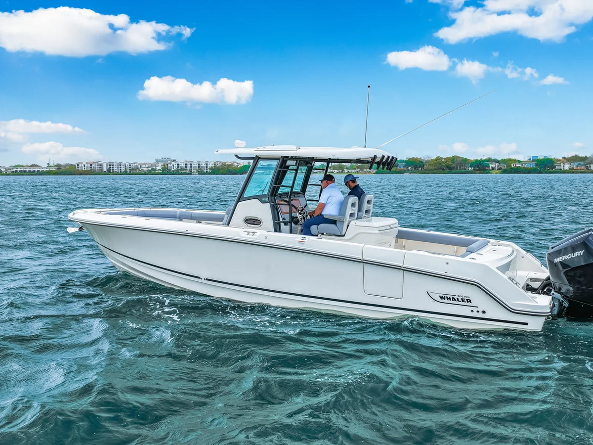 2026 Boston Whaler 330 Outrage 33.0 feet, Clearwater, Florida #20