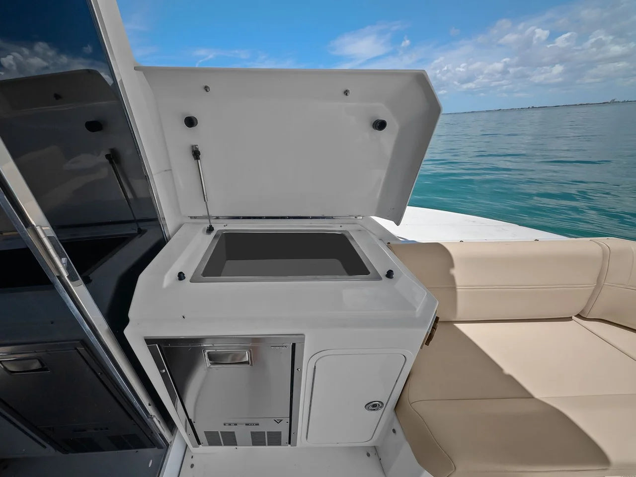 2014 Cruisers Yachts 45 CANTIUS 45.0 feet, St Petersburg, FL #62