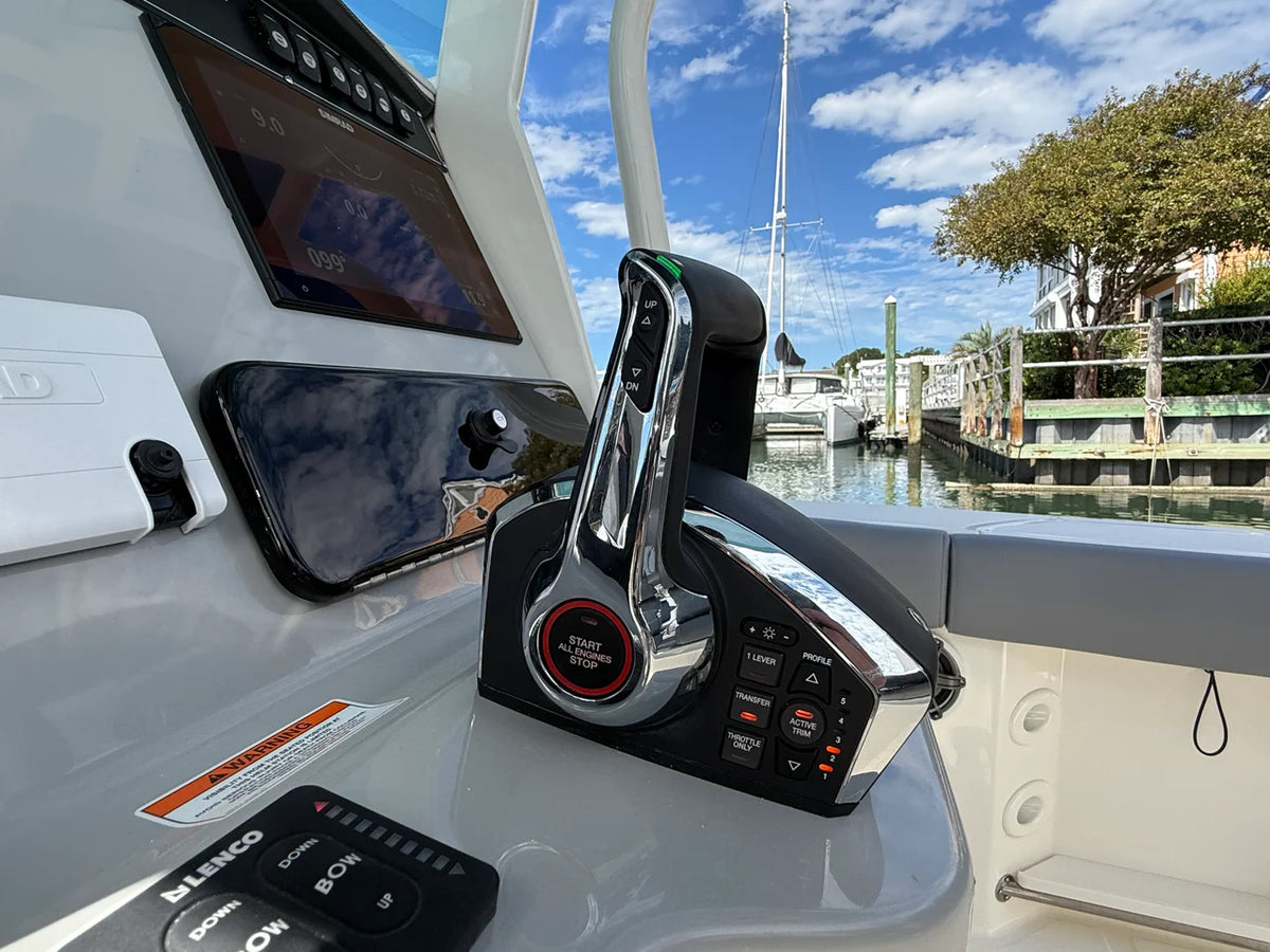 2027 Boston Whaler 250 Outrage 25.0 feet, Wrightsville Beach, North Carolina #19